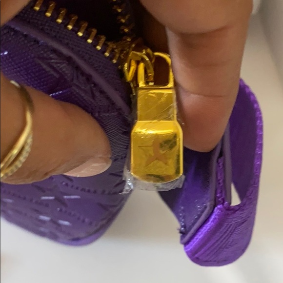 🔥🔥(NWT) JEFFREE STAR 💫 WAIST BAG!!🔥🔥 - Picture 16 of 16